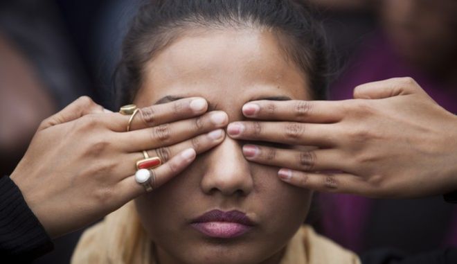 Ινδία: Τέσσερις εκτελέσεις για τον ομαδικό βιασμό φοιτήτριας σε λεωφορείο - Φωτογραφία 1