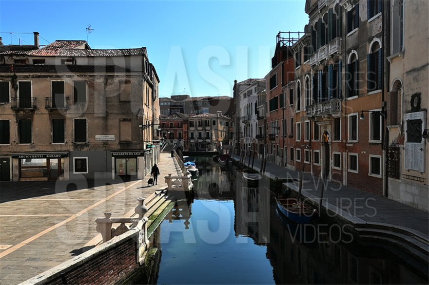 Πόλη «φάντασμα» η Βενετία φωτος - Φωτογραφία 7