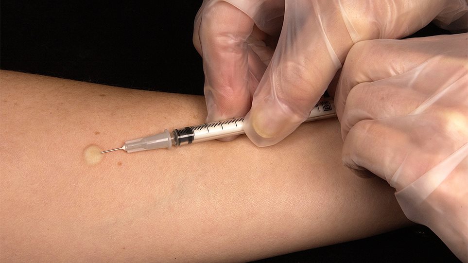 CureVac: Θα μπορούσε να δοκιμαστεί το εμβόλιο σε δεκάδες χιλιάδες ανθρώπους - Φωτογραφία 1