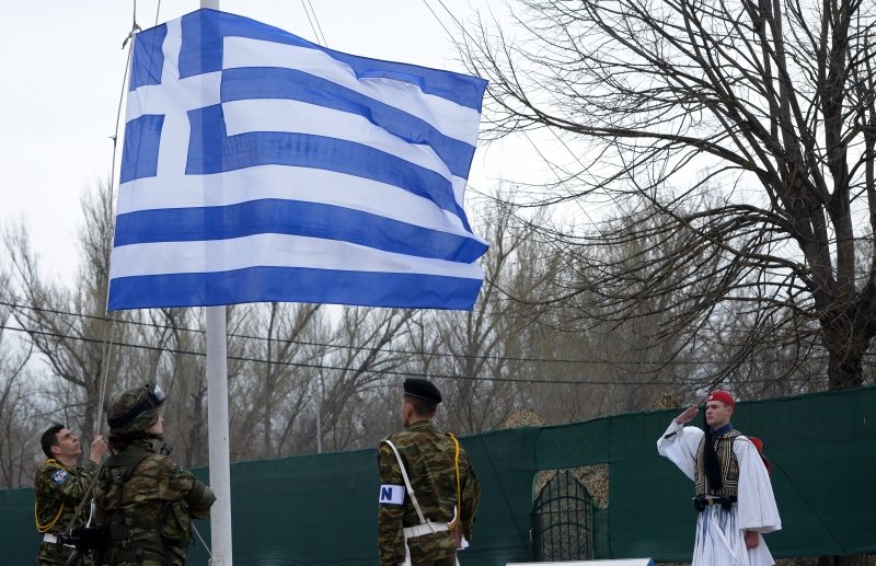 Έπαρση Ελληνικής Σημαίας και Εθνικής Περηφάνιας στο ακριτικό Επιτηρητικό Φυλάκιο 1 (ΒΙΝΤΕΟ) - Φωτογραφία 1