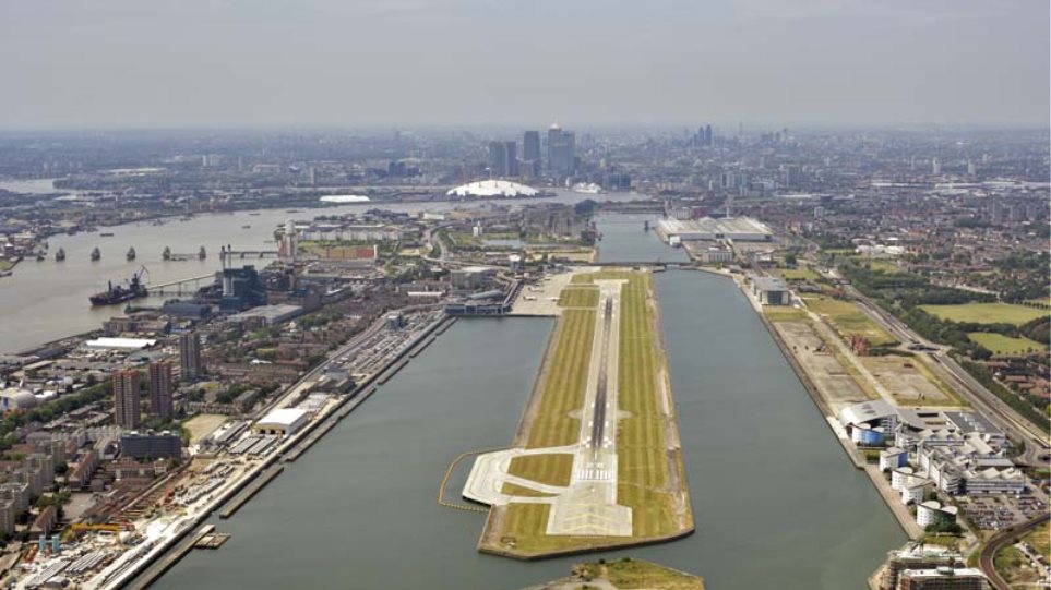 Κλείνει ως τα τέλη Απριλίου το αεροδρόμιο City του Λονδίνου - Φωτογραφία 1