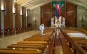 Ιταλία: Εκκλησία γεμάτη φέρετρα στο Μπέργκαμο - Συγκλονιστικές Φωτος - Φωτογραφία 9