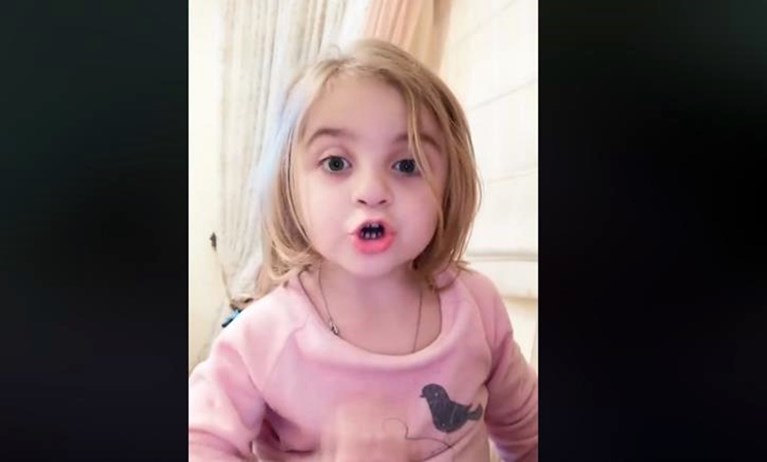 Το viral βίντεο της μικρής Μαρίας στον Αναστασιάδη: «Νίκαρε, δεν θέλω άλλο... καραμπίνα, θέλω να δω τις ξαδέλφες μου!» - Φωτογραφία 1