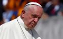 Δραματικό μήνυμα Πάπα Φραγκίσκου: Μεγάλο σκότος κάλυψε τις πόλεις μας
