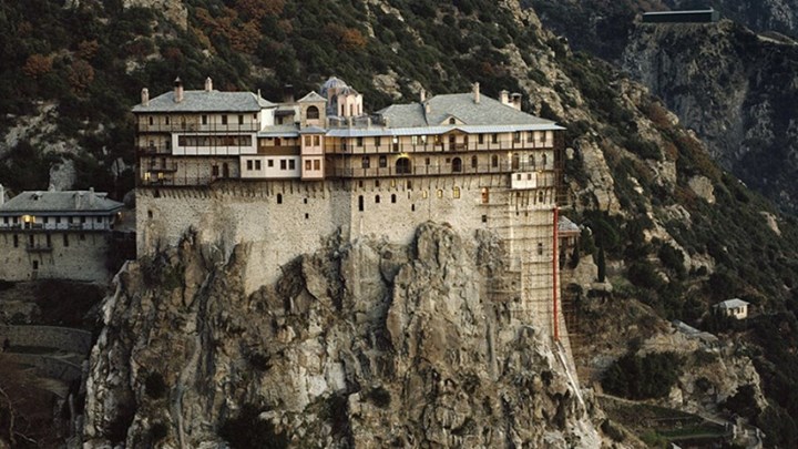 Κορονοϊός: Πρώτο κρούσμα στο Άγιο Όρος - Διεγνώσθη θετικός ένας μοναχός - Φωτογραφία 1