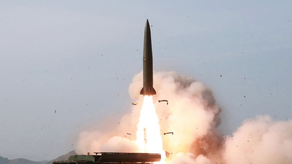 Β.Κορέα: Εκτόξευσε «άγνωστου τύπου πύραυλο» στις ανατολικές ακτές της - Φωτογραφία 1