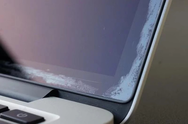 Η επίστρωση οθόνης του MacBook Air είναι προβληματική με αποτέλεσμα να καταστρέφεται - Φωτογραφία 3