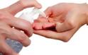 Κορονοϊός-Σας ενδιαφέρει: Τι πρέπει να προσέξουμε στη χρήση αντισηπτικών για την προστασία των χεριών