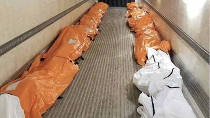 Κορονοϊός: Φρίκη στη Νέα Υόρκη -Φορτώνουν πτώματα σε φορτηγά ψυγεία έξω από τα νοσοκομεία (video) - Φωτογραφία 1