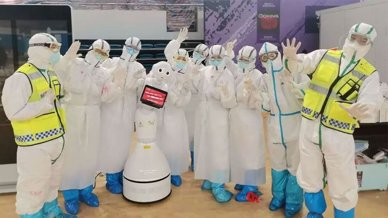 Η Κίνα στελέχωσε ολόκληρη πτέρυγα νοσοκομείου με ρομπότ - Φωτογραφία 1