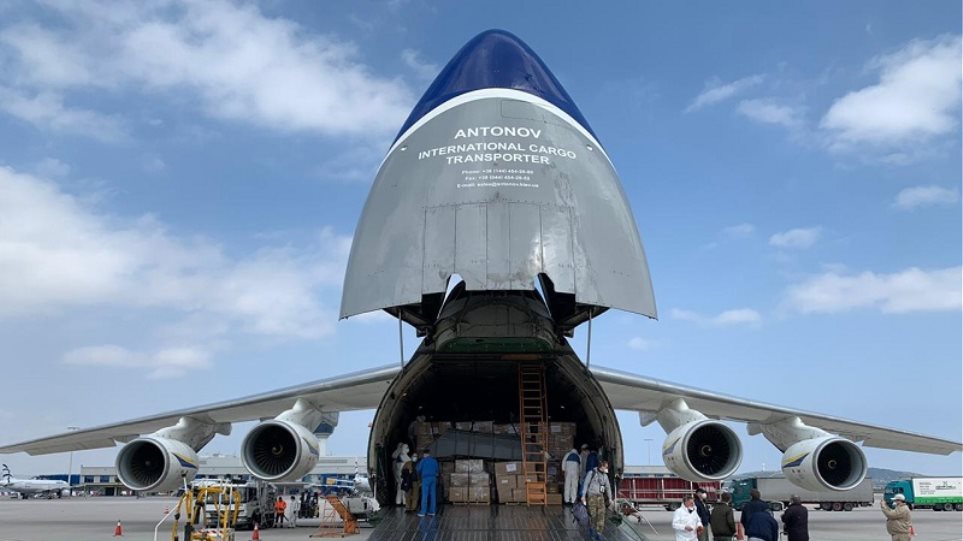80 τόνοι υγειονομικού υλικού ήρθαν από την Κίνα με Antonov - Φωτογραφία 1