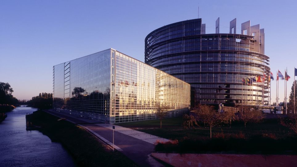 Γαλλία: Κέντρο ελέγχου για την πανδημία τα κτίρια του Ευρωκοινοβουλίου - Φωτογραφία 1