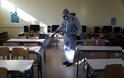 Εξετάζεται το ενδεχόμενο να παραμείνουν κλειστά τα σχολεία - Τι θα γίνει με τις Πανελλήνιες