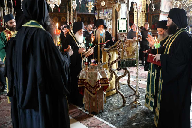13455 - Το Μυστήριο του Αγίου Ευχελαίου. Φωτογραφίες από την Ιερά Μονή Βατοπαιδίου - Φωτογραφία 7