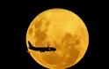 Ροζ υπερπανσέληνος: Το μεγαλύτερο φεγγάρι του 2020