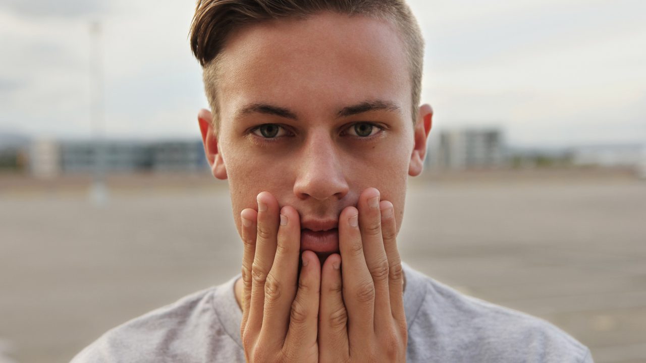 Κορωνοϊός: Πώς θα μάθουμε να μην αγγίζουμε το πρόσωπό μας – 5 top tips - Φωτογραφία 1