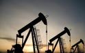ΟΠΕΚ: Ιστορικών διαστάσεων «μαχαίρι» στην παραγωγή πετρελαίου για να σταματήσει η κατρακύλα των τιμών