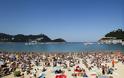 Ισπανία: Οι λουόμενοι στις παραλίες θα πρέπει να κρατούν απόσταση 2 μέτρων