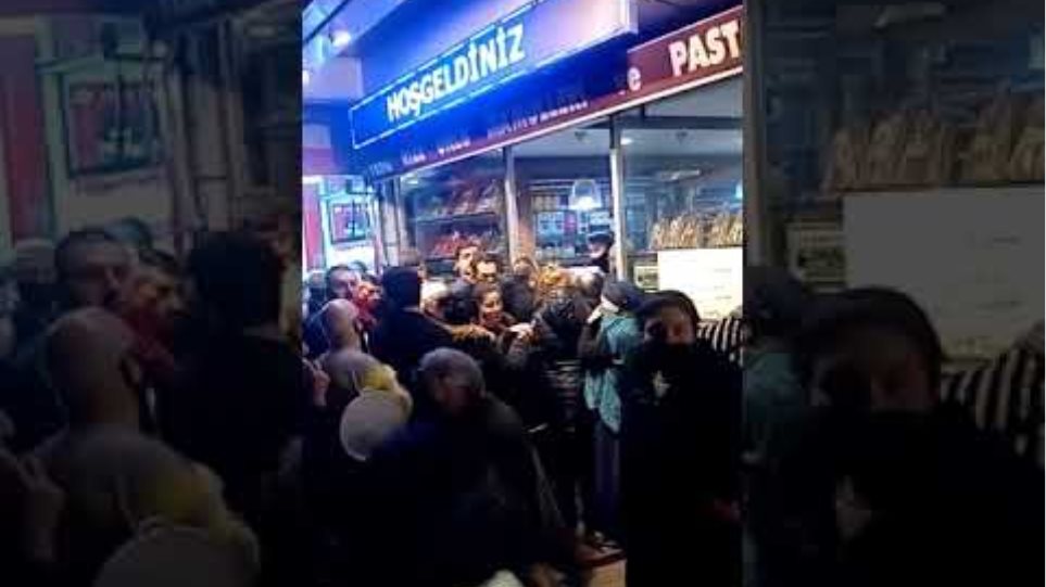 Τουρκία: Στις «συμπληγάδες» του κορωνοϊού και της οικονομικής καταστροφής - Φωτογραφία 2