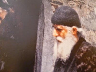 ΘΗΣΑΥΡΟΣ! Δεκάδες φωτογραφίες του αγαπημένου μας Αγίου Γέροντος Παϊσίου του Αγιορέιτου - Φωτογραφία 16