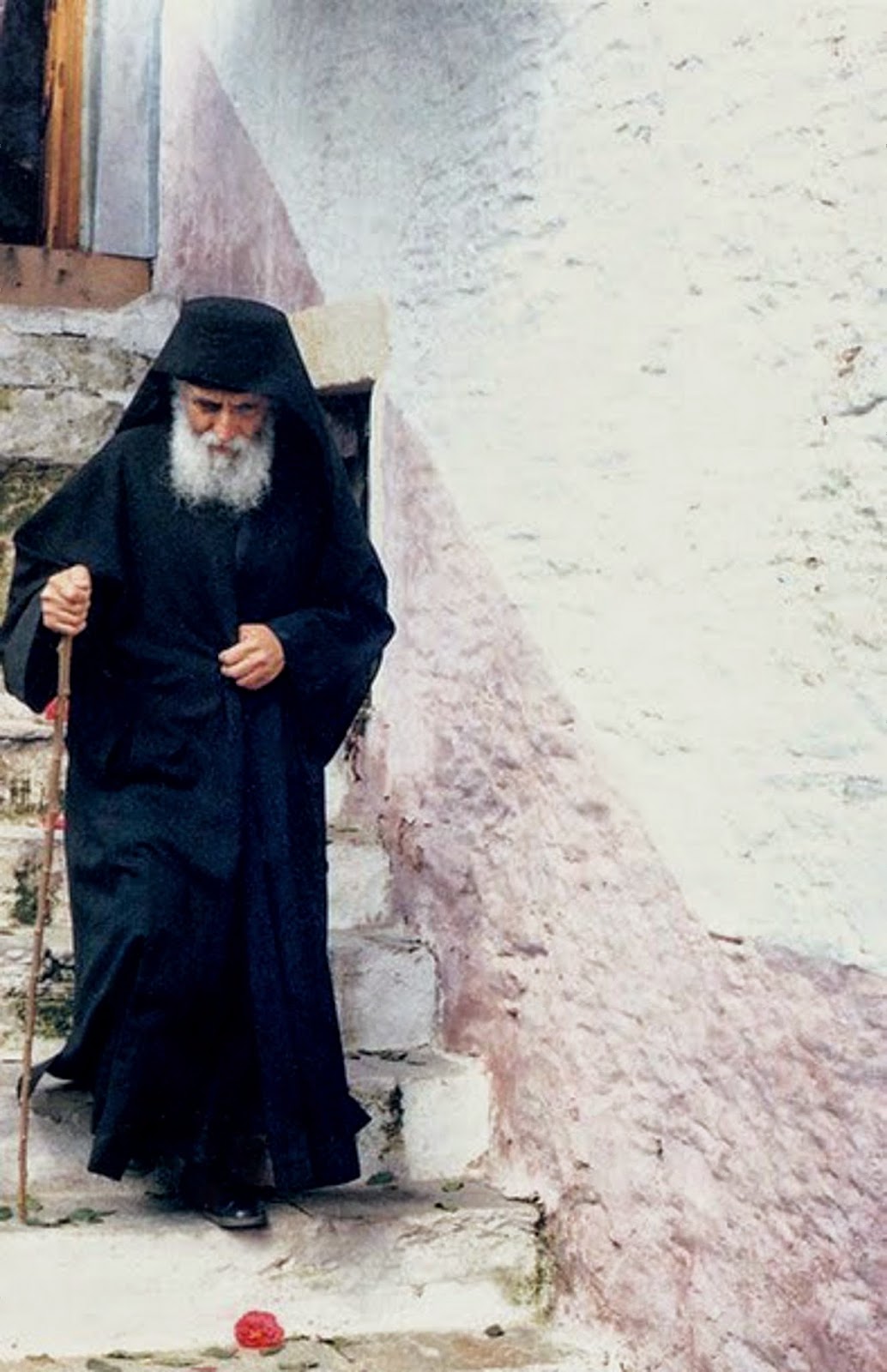 ΘΗΣΑΥΡΟΣ! Δεκάδες φωτογραφίες του αγαπημένου μας Αγίου Γέροντος Παϊσίου του Αγιορέιτου - Φωτογραφία 18