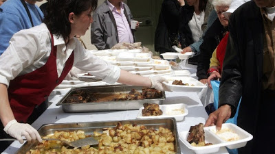 Γεύματα για τους πλέον ευάλωτους κατοίκους της Αθήνα από την Σχεδία - Φωτογραφία 1