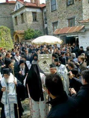 13544 - Σήμερα η Λιτανεία της Εικόνας Άξιον Εστί στις Καρυές του Αγίου Όρους. Γιορτάζουν οι Κελλιώτες μοναχοί - Φωτογραφία 2