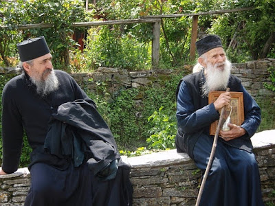 13544 - Σήμερα η Λιτανεία της Εικόνας Άξιον Εστί στις Καρυές του Αγίου Όρους. Γιορτάζουν οι Κελλιώτες μοναχοί - Φωτογραφία 6