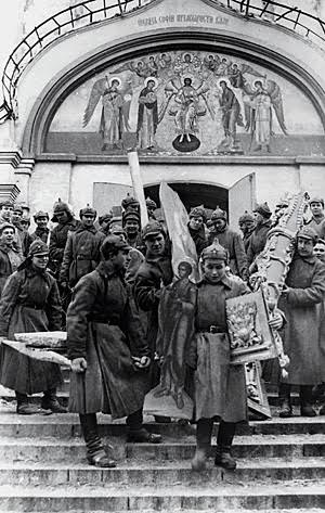 Όταν οι μπολσεβίκοι κατηγόρησαν τις εικόνες ως εστίες μετάδοσης επιδημίας - Φωτογραφία 1