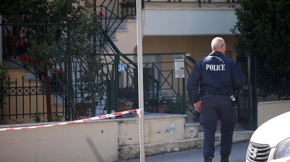 Δολοφονία στη Θεσσαλονίκη: «Μας χτυπούσε, δεν αντέχαμε άλλο» είπε ο πατέρας που πυροβόλησε τον γιο του - Φωτογραφία 1