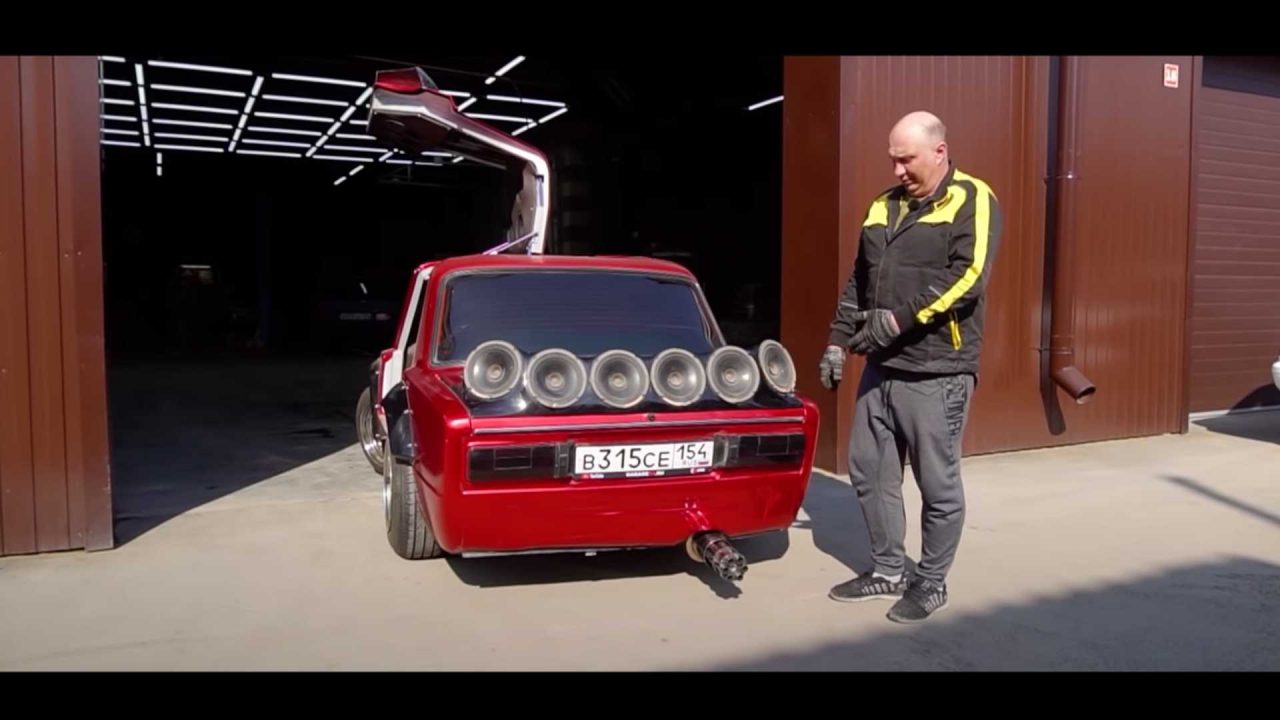 Βίντεο: Ένα Lada με πολυβόλο στην εξάτμιση - Φωτογραφία 2