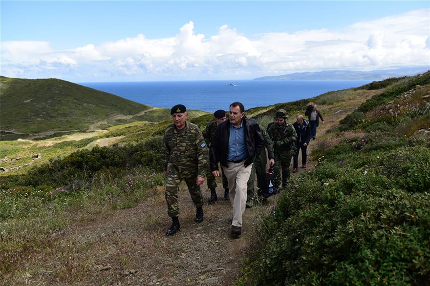 Ελληνοτουρκικά: Πού το πάει ο Ερντογάν μετά την παρενόχληση του ελικοπτέρου με τον υπουργό Άμυνας - Φωτογραφία 9