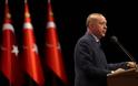 Τουρκική λίρα: Όσο «στριμώχνεται» ο Ερντογάν, τόσο κλιμακώνονται οι προκλήσεις