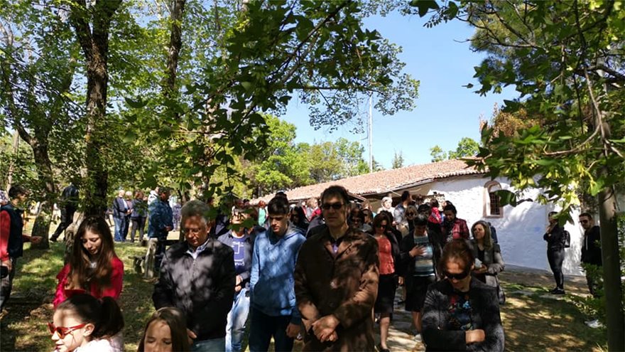 Κοζάνη: Δεκάδες κόσμου σε λιτανεία εικόνας στη Σιάτιστα - Φωτογραφία 5