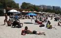 «Εργοτάξιο» οι οργανωμένες παραλίες για να προλάβουν το Σαββατοκύριακο