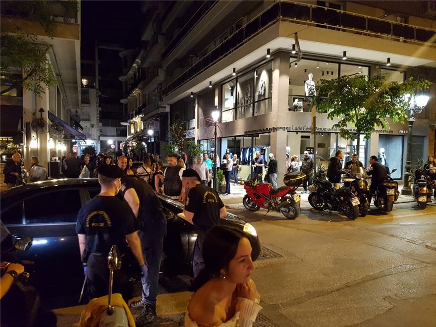 Θεσσαλονίκη: Συνωστισμός και πάλι για ένα ποτό - φωτος - Φωτογραφία 6