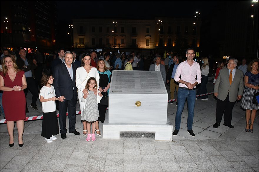 Δήμος Αθηναίων: Εγκαίνια στην πλατεία Ομονοίας με το ανανεωμένο σιντριβάνι - Φωτογραφία 5