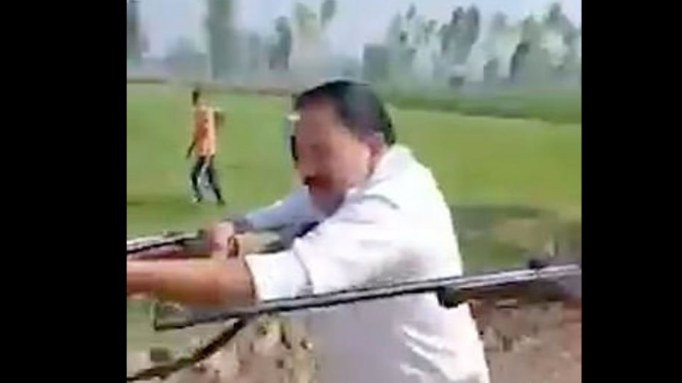 Αγρότες πυροβόλησαν και σκότωσαν Ινδό πολιτικό για έναν... δρόμο - Το βίντεο σοκάρει - Φωτογραφία 1