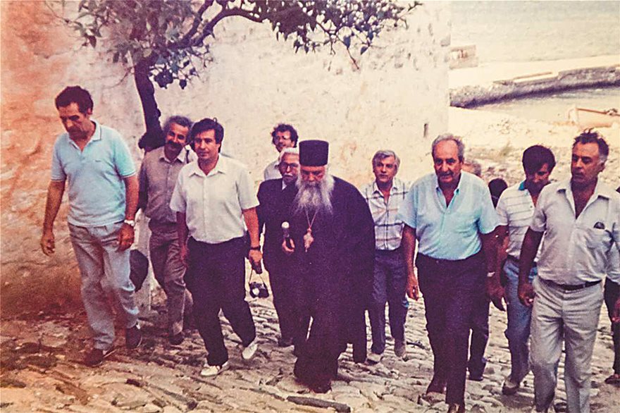 Μανούσος Γρυλλάκης: 40 χρόνια η σκιά του Κώστα Μητσοτάκη - Φωτογραφία 2