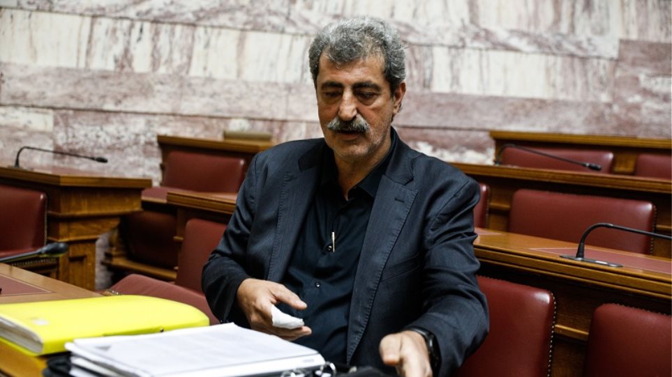 Πολάκης αποκάλυψε ότι η κυβέρνηση σχεδίαζε «ριφιφί» σε θυρίδες τον Αύγουστο του 2015 - Φωτογραφία 1