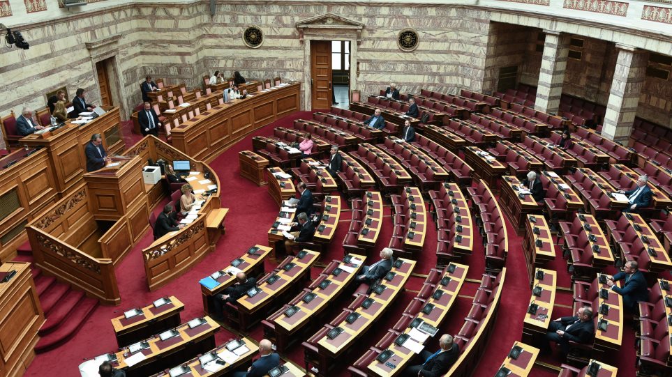 Βουλή: Κόντρα κυβέρνησης - αντιπολίτευσης για τη Συμφωνία Πρεσπών και τις άρσεις ασυλίας - Φωτογραφία 1