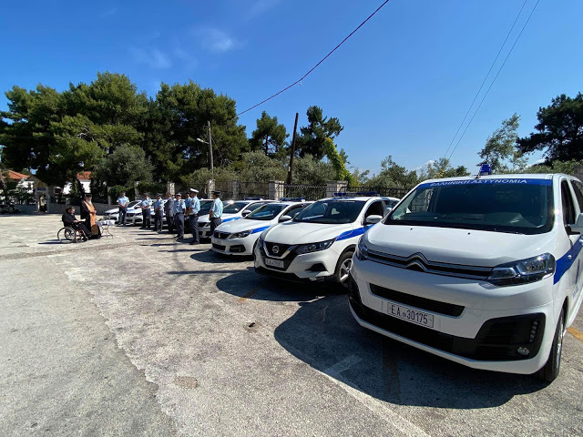 9 νέα οχήματα στην Αστυνομική Διεύθυνση Λευκάδας – Παρουσία του Θανάση Καββαδά στον αγιασμό - Φωτογραφία 1