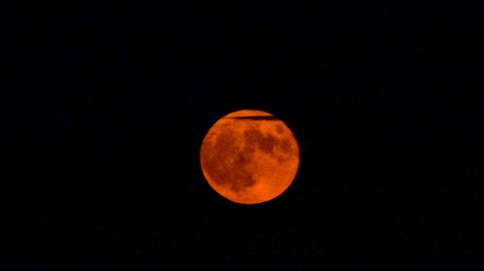 Πανσέληνος και έκλειψη παρασκιάς Σελήνης  - Ορατή και από την Ελλάδα - Φωτογραφία 1