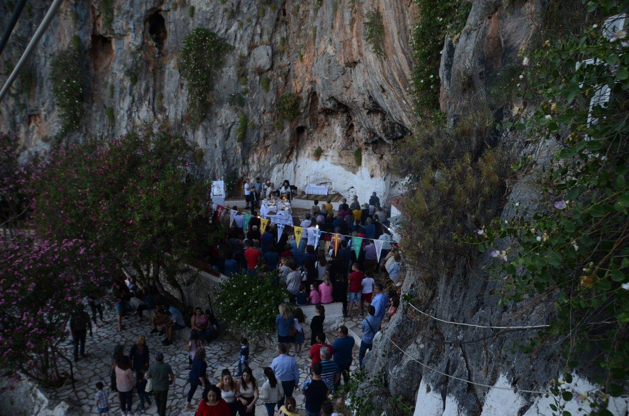 Ο Εσπερινός στην Ιερά Μονή Παναγίας Φανερωμένης στο Βαλτί Αστακού - Φωτογραφία 30