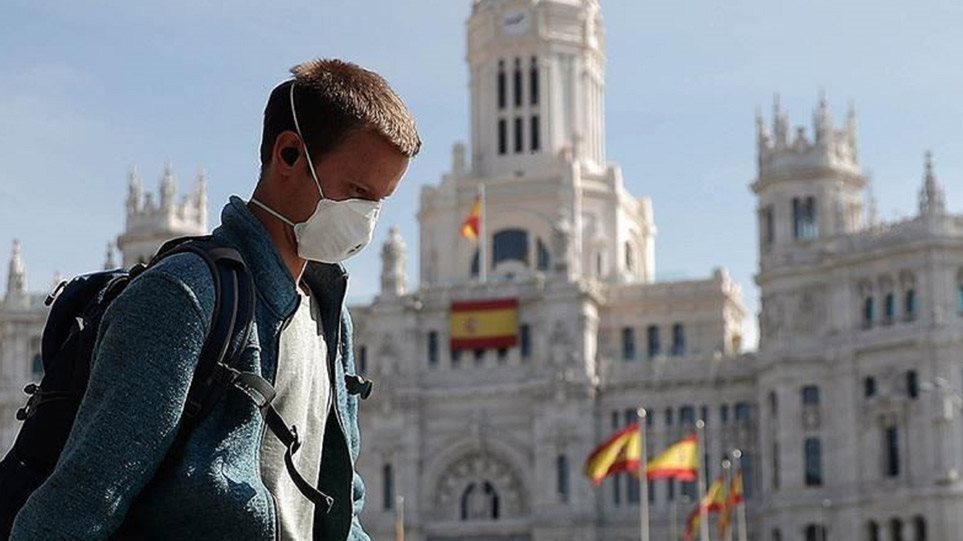 Ισπανία: Πρόστιμο 100 ευρώ σε όσους δεν φοράνε μάσκα - Φωτογραφία 1