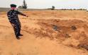 Λιβύη - ΟΗΕ: Φρίκη από τους ομαδικούς τάφους σε περιοχή που κατείχε ο Χάφταρ