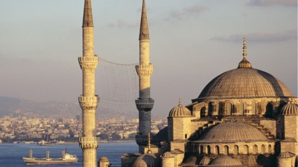 Τουρκία - Αγιά Σοφιά: Οι ψηφοφόροι του Ερντογάν την θέλουν τζαμί - Φωτογραφία 1