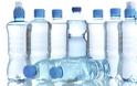 Πλαστικά μπουκάλια : Οι κίνδυνοι που «παραμονεύουν» όταν μένουν στον ήλιο ή τη ζέστη