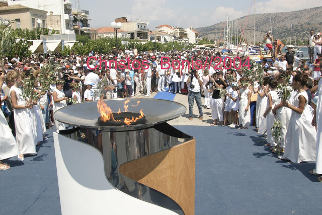 Δείτε φωτογραφίες από την υποδοχή της Ολυμπιακής Φλόγας στον Αστακό - Φωτογραφία 3