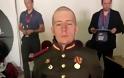 Στρατιώτης προκάλεσε αναστάτωση σε παρέλαση παρουσία του Πούτιν - Φωτογραφία 3